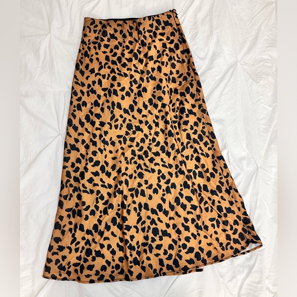 Urban Outfitters Animal Print Midi Skirt Size S - Picture 3 of 6